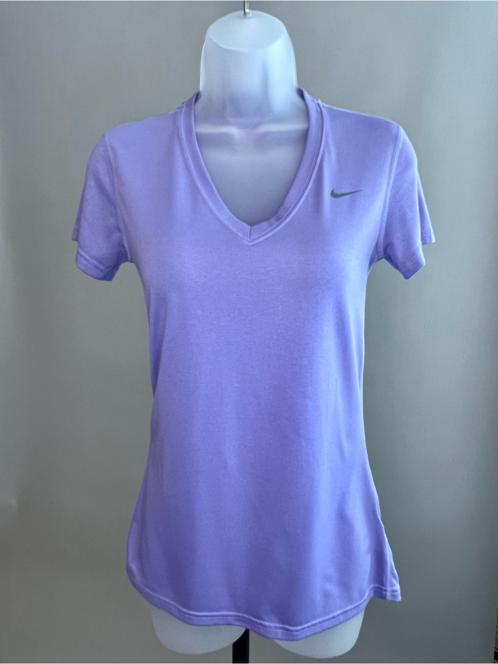 Nike Women's Light Lavender V-Neck Short Sleeve Tee